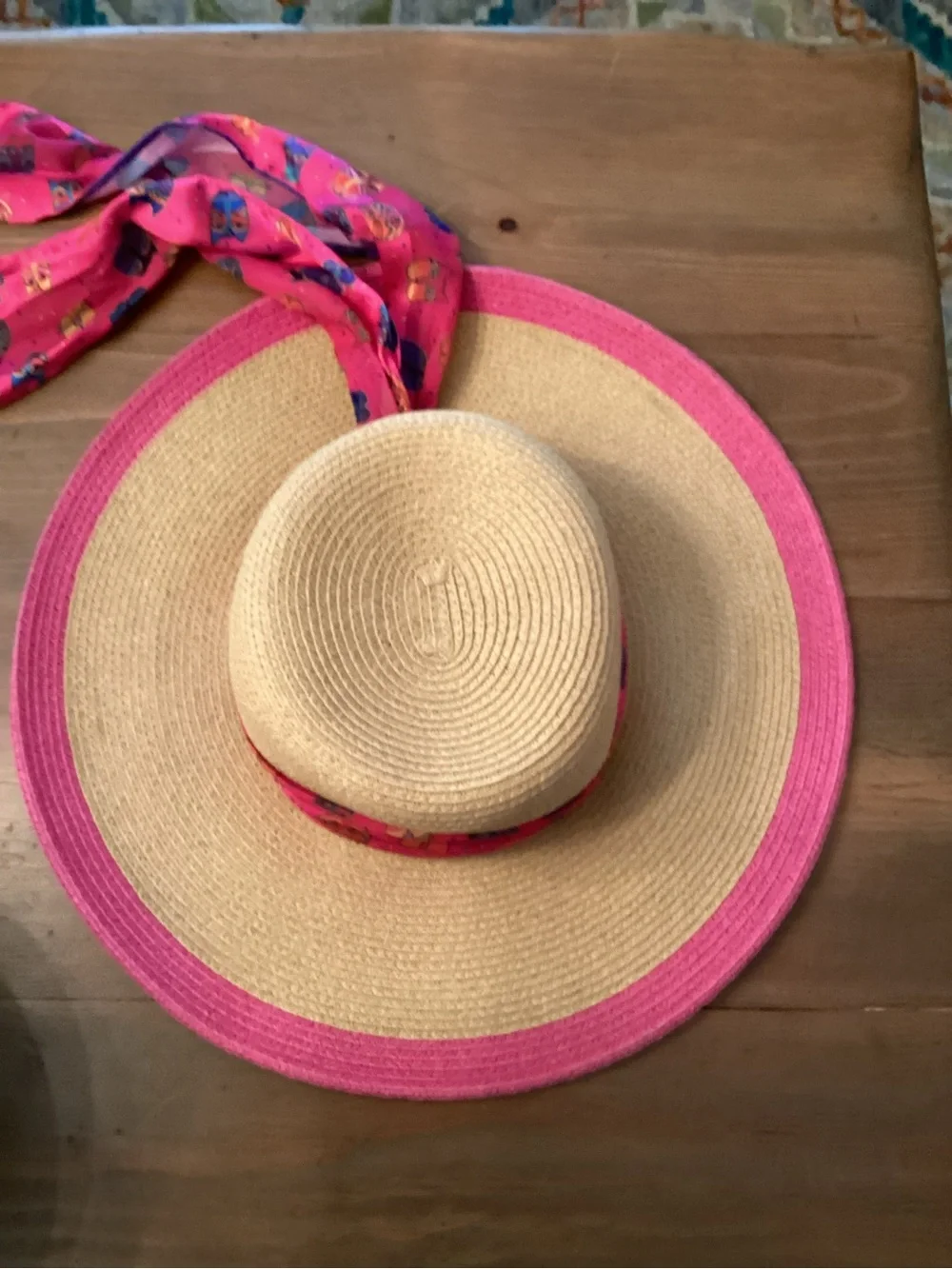 LAUREL BURCH VINTAGE WIDE BRIMMED STRAW HAT STYLIZED CAT FACE HAT BAND TAN PINK